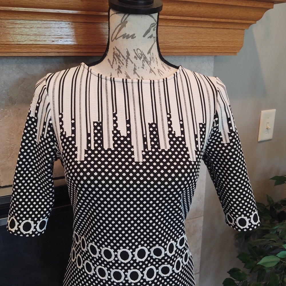 Julia Jordan Size 6 Black White Dress! - Picture 3 of 10